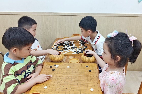 高手過招，步步驚險_副本.jpg